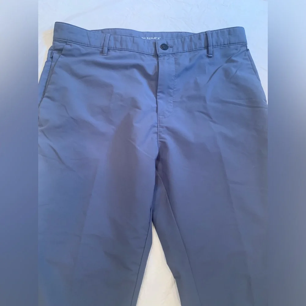 Banana Republic Grey Nylon Men’s Pants Size 36x30